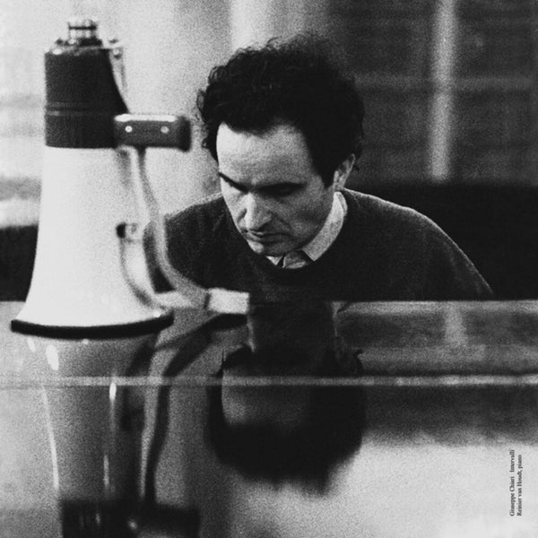 the album cover for Giuseppe Chiari - Intervalli